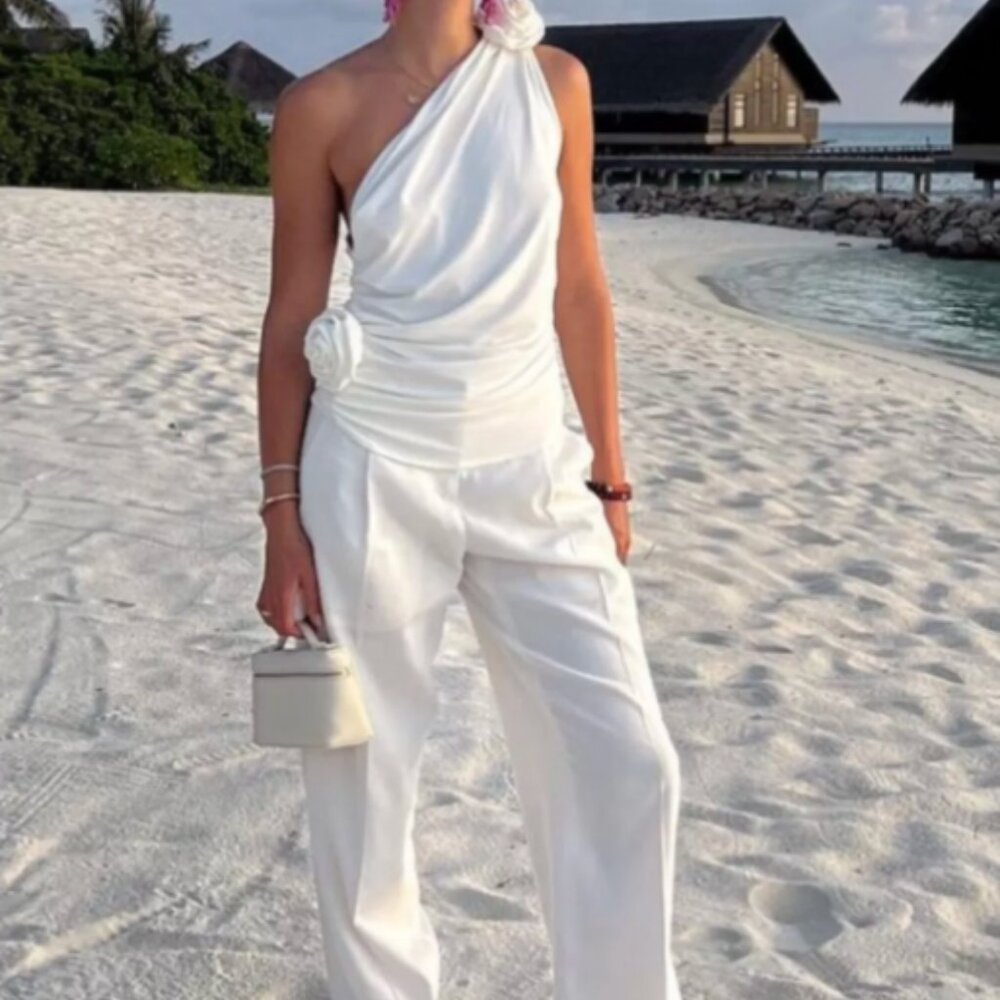 White One-Shoulder Flower Crop Top - Size S